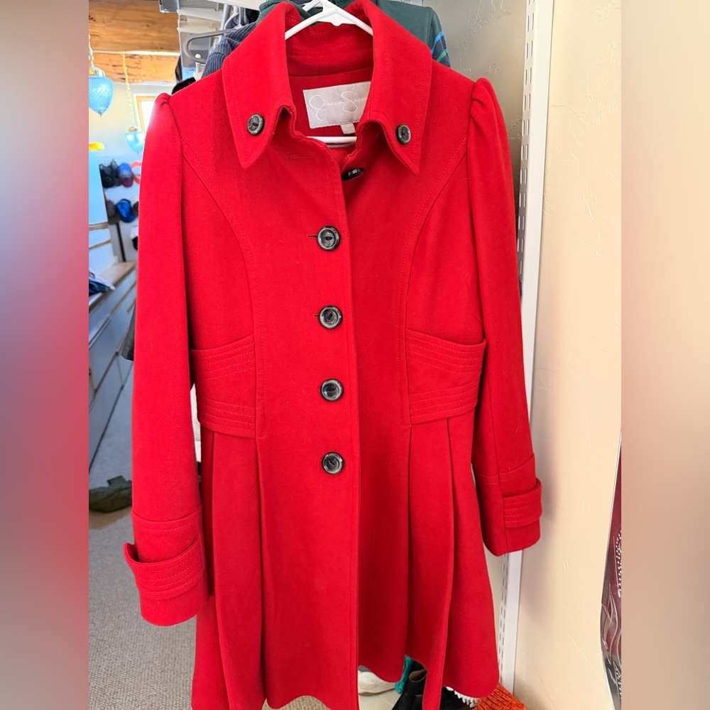 Jessica Simpson beautiful red coat